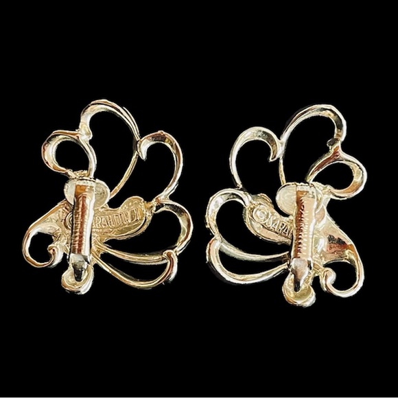 Vintage Sarah Coventry Frosted Feather 1960’s Stylized Swirl Clip On Earrings. - Picture 2 of 6